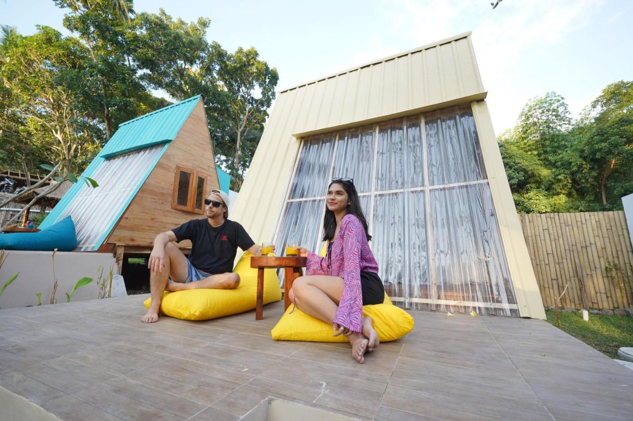 Hotel La Vie En Rose Senggigi Exterior foto